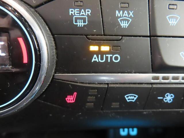 Ford FOCUS 1.0 Eco Hybrid ST Line X Navi Camera Winter Parking Dodehoek pack Elek. Klep Wagon Dealeronderhouden – foto 9