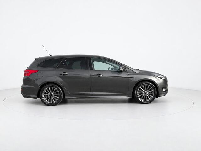 Ford FOCUS Wagon 1.5 Titanium NAVI - STOELVERWARMING – foto 4