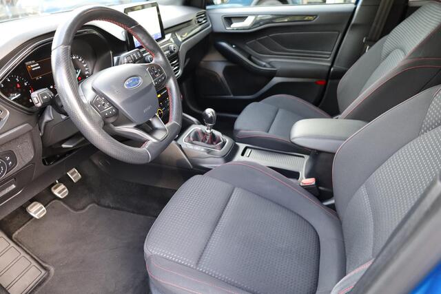Ford FOCUS Wagon 1.0 EcoBoost ST Line Business TREKHAAK PANO STOEL/STUUR/RUITVERW. CARPLAY ZWARTE-HEMEL DAB NAVI CRUISE 2XPDC 17''LMV – foto 7