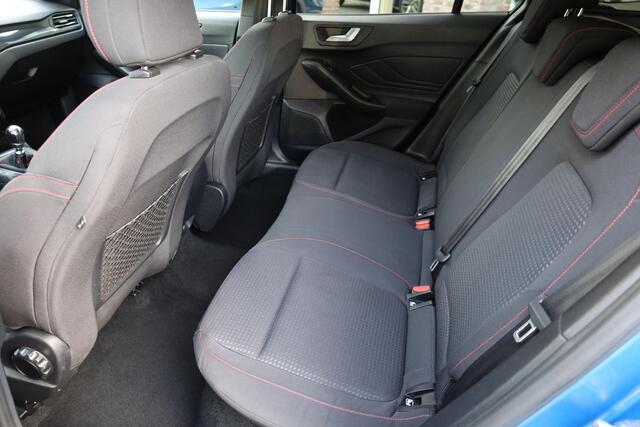 Ford FOCUS Wagon 1.0 EcoBoost ST Line Business TREKHAAK PANO STOEL/STUUR/RUITVERW. CARPLAY ZWARTE-HEMEL DAB NAVI CRUISE 2XPDC 17''LMV – foto 8