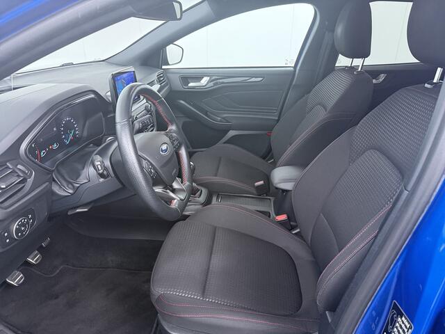 Ford FOCUS Wagon EcoBoost Hybrid ST Line 125PK | Stuur/Stoel/Voorruitverw. | Camera | All season | HUD | Clima | Cruise | LED | – foto 9