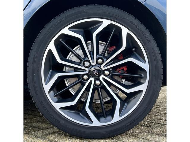 Ford FOCUS 1.0 EcoBoost ST Line Business | NL AUTO | PANO | ACC | Dealer onderhouden | Achteruitrijcamera | Keyless Entry | Navigatie | DAB+ | B&O Audio | LED | Stoelverwarming | Stuurverwarming | Voorruitverwarming | Climate Control | Apple Carplay & Android Auto | Privacy Glass | Parkeersensoren Voor en Achter | 2 Sleutels |APK tot 07-08-2027 | – foto 7