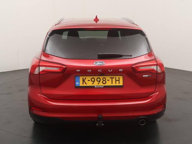 Ford FOCUS Wagon EcoBoost Hybrid 125 pk Titanium X | Trekhaak | Winter Pack | Camera | LED | Adapt. cruise | 4 seiz. banden | 100% dealer onderh. – foto 4