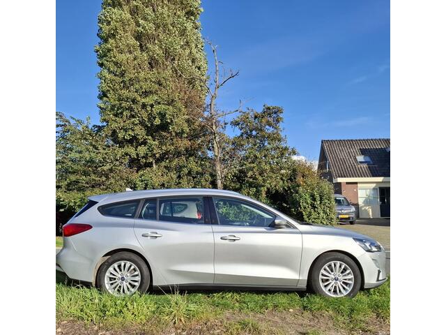 Ford FOCUS Wagon 1.5 EcoBoost Active Business Automaat / Verwarmde Stoelen + Voorruit – foto 4