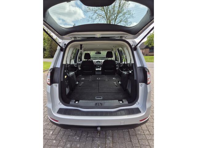 Ford GALAXY 1.5 160pk Titanium Navigatie Winter-Pack Pdc Trekhaak