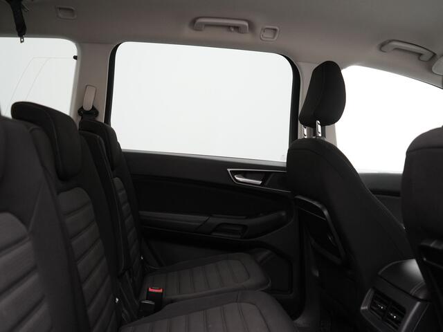 Ford GALAXY 2.0 Titanium Automaat 7 Persoons 241pk | Camera | Apple Carplay | Voorstoelen Verwarmd | Cruise Control | LED Koplampen | Navigatie |