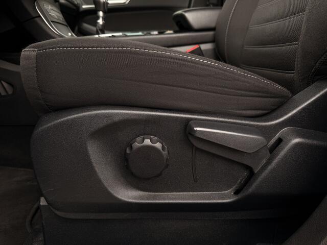 Ford GALAXY 1.5 Titanium 7 Persoons | Stoel/Stuur verwarming | Sfeerverlichting | Cruise | Apple Carplay | Achteruitrijcamera |
