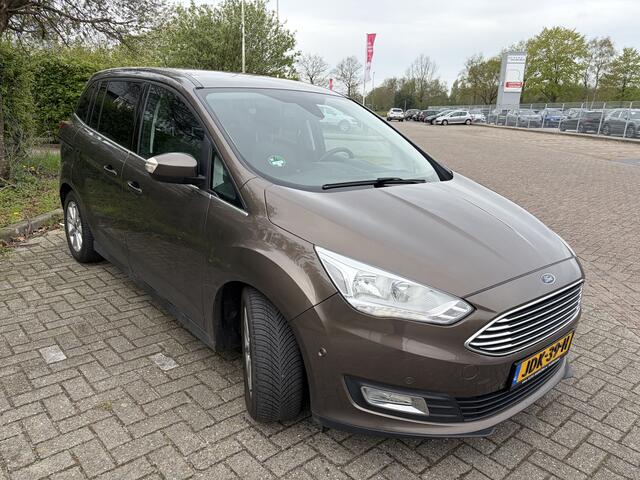 Ford GRAND C-MAX BJR 2017 1.0 126 PK Titanium STOEL-STUURVERWARMING | NAVI | CLIMA | CRUISE | PARKEERHULP | SCHUIFDEUREN