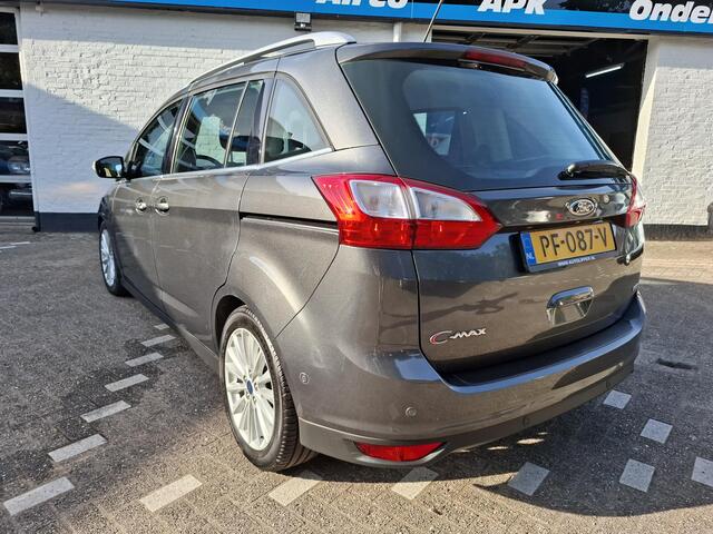 Ford GRAND C-MAX 1.0 Titanium /Nieuwe apk/ Nieuwe distributie bij aflevering/Navi/Zomer en winter set