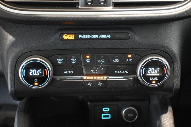 Ford KUGA 2.5 PHEV Trend Automaat Ecc Navigatie LED PDC Rijklaarprijs Inruil Mogelijk!
