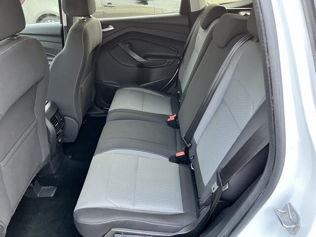 Ford KUGA 1.5 EcoBoost Voorruitverwarming Clima Cruise Navi Trekhaak PDC Dealer onderhouden!