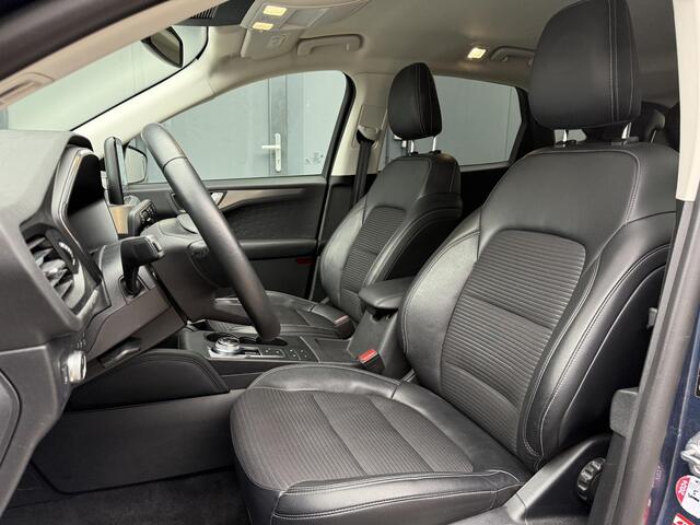 Ford KUGA 2.5 PHEV Titanium X Automaat / Navigatie / Cruise Control Adaptief / Achteruitrijcamera / Stoelverwarming / Stuurverwarming / Voorruitverwarming / Achterbank verwarmbaar /