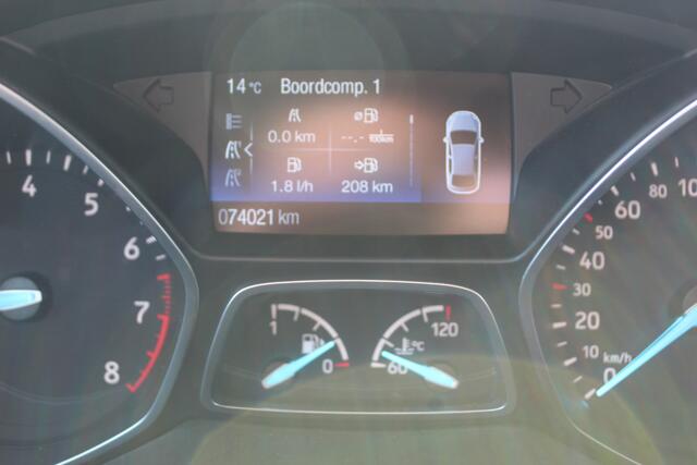 Ford KUGA 1.5 EcoBoost Trend Ultimate , 1800kg Trekgewicht , Hoge zit Climate control , Navigtie , Trekhaak , Cruise control Parkeersensoren achter , LED dagrijverlichting