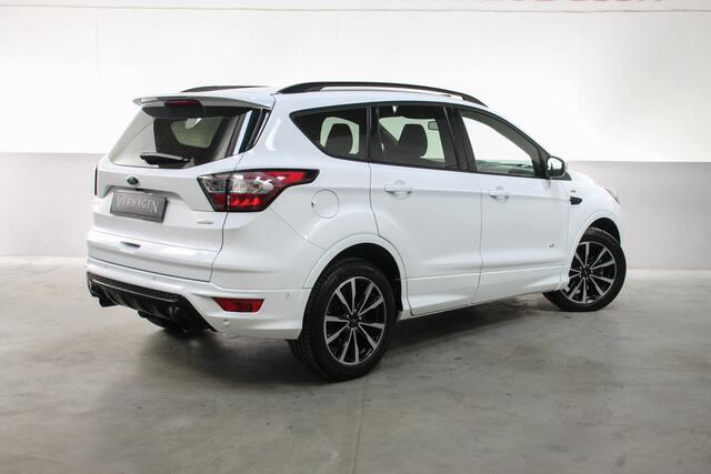 Ford KUGA 1.5 Eco Boost ST line 4wd Automaat Panoramadak Trekhaak
