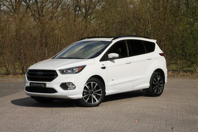 Ford KUGA 1.5 Eco Boost ST line 4wd Automaat Panoramadak Trekhaak