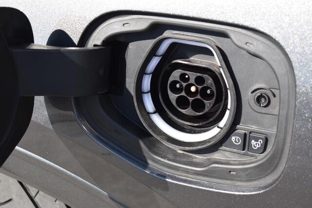Ford KUGA 2.5 PHEV ST-Line X | CAMERA V+A | HUD | B&O | STUUR/STOELVERWARMING | NAVI | ADAPT. CRUISE CONTROL | CLIMATE CONTROL | PDC | LMV
