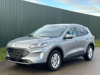 ford-kuga-2.5-phev-titanium