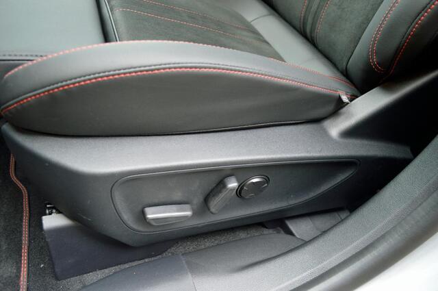 Ford KUGA 2.5 PHEV 242 pk ST-line X driverpack, technopack, blackpack, navi, 360 camera, winterpakket, trekhaak