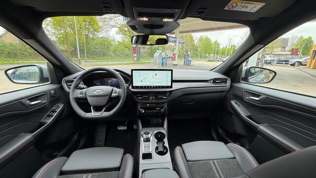 Ford KUGA 2.5 PHEV ST-LINE X 243pk / Trekh+4 seizoensband+Winter pack