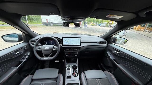 Ford KUGA 2.5 PHEV ST-LINE X 243pk / Trekh+4 seizoensband+winter pack