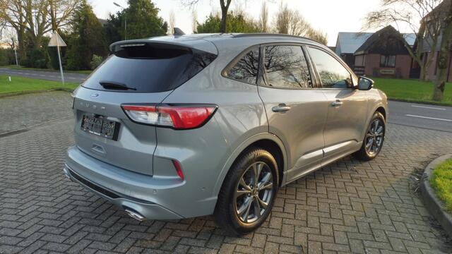 Ford KUGA 1.5 150pk ST-Line X DAP, Tech Pack, Winter Pack en trekhaak nieuw 48.000,-
