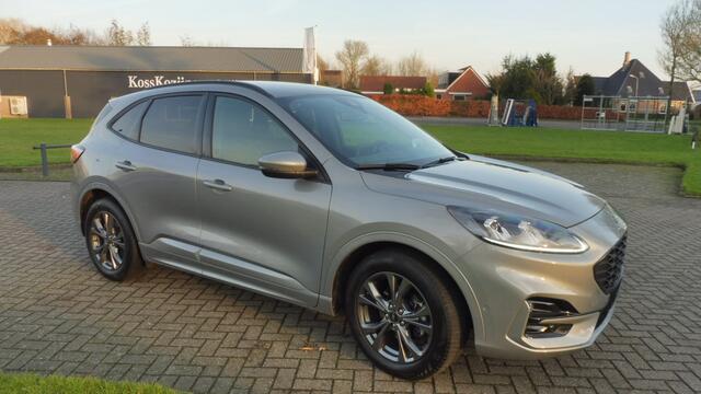 Ford KUGA 1.5 150pk ST-Line X DAP, Tech Pack, Winter Pack en trekhaak nieuw 48.000,-