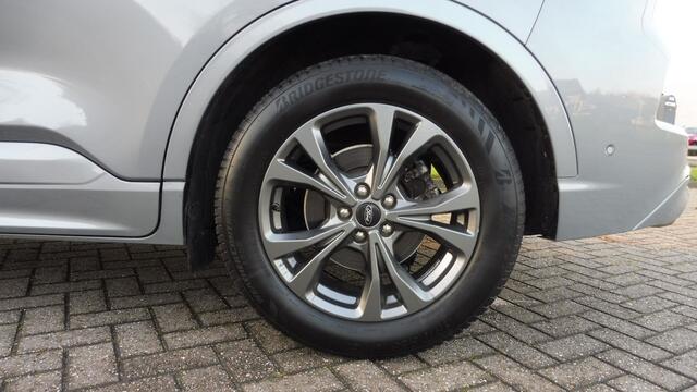 Ford KUGA 1.5 150pk ST-Line X DAP, Tech Pack, Winter Pack en trekhaak nieuw 48.000,-
