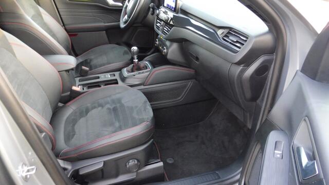 Ford KUGA 1.5 150pk ST-Line X DAP, Tech Pack, Winter Pack en trekhaak nieuw 48.000,-