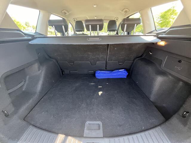 Ford KUGA 1.5 TDCi Titanium Navi Cruise Lmv parkeerass. Trekhaak