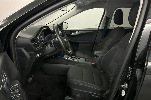 Ford KUGA 2.5 PHEV Titanium 225pk | Winterpack | 18 inch Licht metalen Velgen | Privacy Glass | SYNC 3 Navigatie