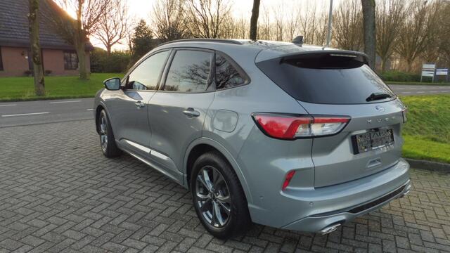 Ford KUGA 1.5 150pk ST-Line X DAP, Tech.Pack, WinterPack en Trekhaak nieuw 48.000,-