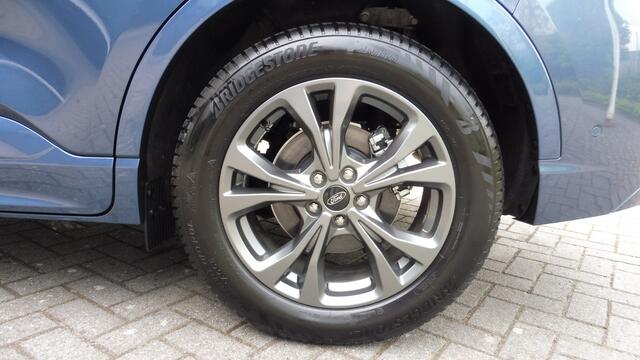 Ford KUGA 1.5 150pk ST-Line X DAP, Tech.Pack, Winter Pack en Trekhaak nw 48.000,-