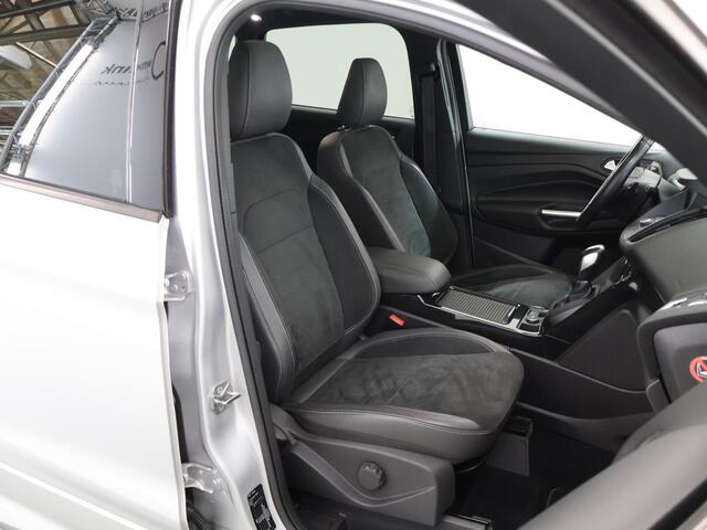 Ford KUGA 1.5 EcoBoost ST Line | Trekhaak | Panoramadak | Bi-Xenon | Adaptive Cruise Control | Parkeercamera | Keyless Go | 1850kg Trekkracht |