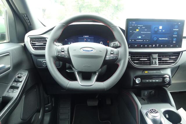 Ford KUGA 2.5 FHEV ST-Line AWD CRUISE, WINTER PACK, TECHNOLOGY PACK, LANE ASSIST, 50.456KM