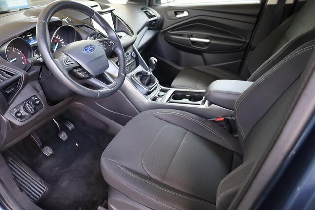 Ford KUGA 1.5 EcoBoost Titanium TREKHAAK-ELEK STUUR/RUIT/STOELVERWARMING CARPLAY ACHTERKLEP-ELEK PDC NAVI CRUISE 17"LMV CLIMA ALL-SEASONS!
