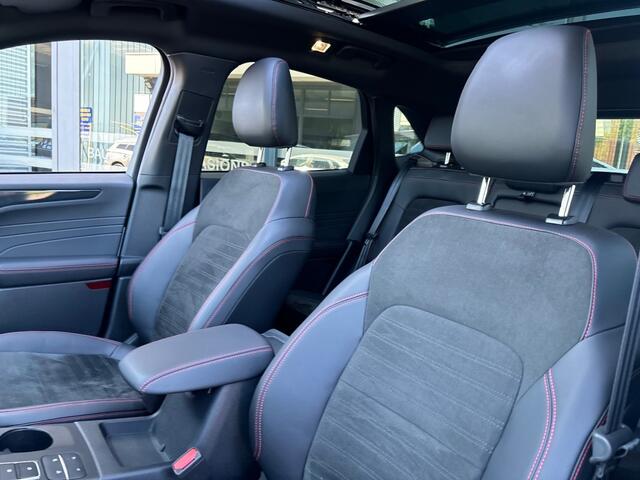 Ford KUGA 2.5 PHEV 225PK ST-LINE X AUTOMAAT NAVI SCHUIFKANTELDAK PDC-CAMER