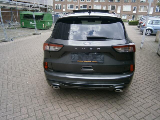 Ford KUGA 1.5 EcoB. 150 PK ST-Line X Full Options