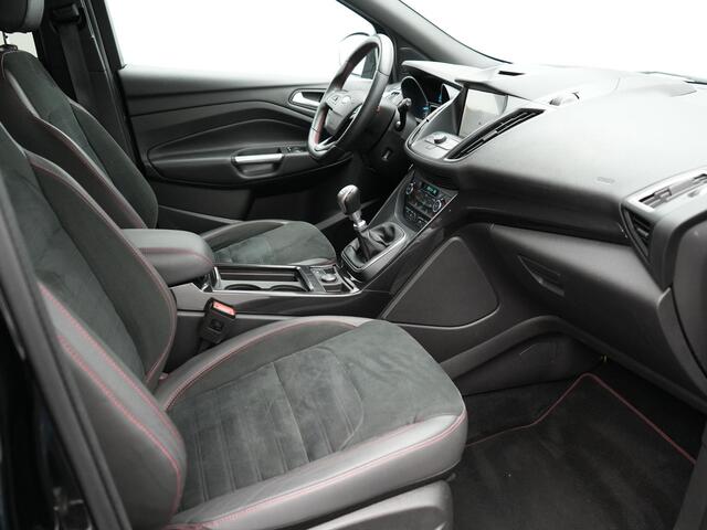 Ford KUGA 1.5 EcoBoost ST Line Black Optic 150pk Dealer O.H. | Navigatie | Camera | Alcantara Sportstoelen Verwarmd | Xenon Koplampen | SONY Soundsystem | Stuurverwarming | Climate Control | Cruise Control | L.M. 18" |
