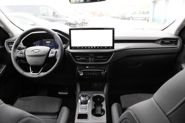 Ford KUGA 2.5 PHEV Active X Driver Assistance Pack | Panoramadak | Winter Pack | Wegklapbare trekhaak | 19 inch lichtmetalen velgen | Adaptieve Matrix LED koplampen met Coast to Coast | Reservewiel |