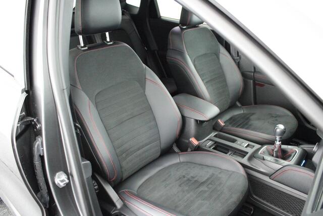 Ford KUGA 1.5 150pk EcoBoost ST-Line Camera Keyless B&O Navigatie