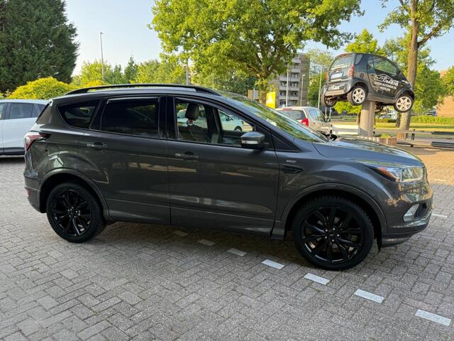 Ford KUGA 1.5 EcoBoost ST Line