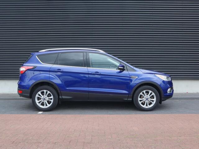 Ford KUGA 1.5 EcoBoost Titanium | Clima | Cruise | Navi Full Map | Carplay | Leder/Stof | PDC V+A+Cam | Stoelverw. | Trekhaak |