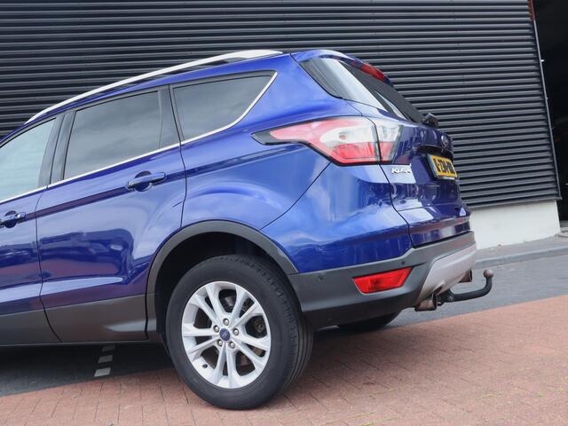 Ford KUGA 1.5 EcoBoost Titanium | Clima | Cruise | Navi Full Map | Carplay | Leder/Stof | PDC V+A+Cam | Stoelverw. | Trekhaak |