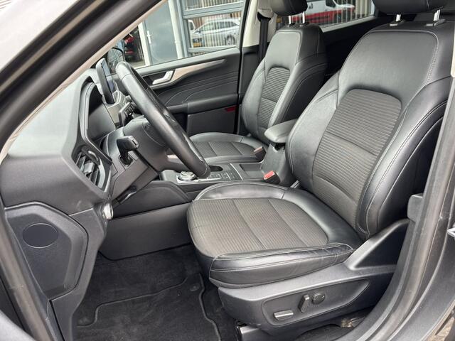 Ford KUGA 2.5 PHEV Titanium X / NL Auto / Navi / Stoel/Stuurverwarming / Voorruitverwarming / Trekhaak / Elektrische Stoelen /