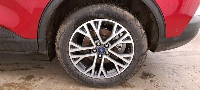 Ford KUGA 2.5 PHEV Titanium 225pk | Driver Assistance pack | Winterpack | Wegklapbare trekhaak | Panoramadak | AGR Stoelen | Technology pack | 18 inch Licht metaal | All Weather Banden