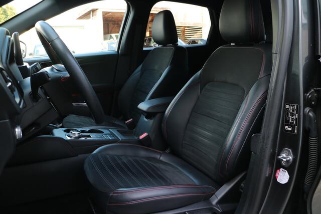 Ford KUGA 2.5 PHEV ST-Line | Navi | B&O | Trekhaak! |