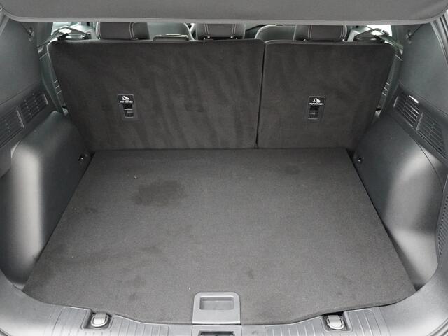 Ford KUGA 2.5 PHEV 225pk Titanium | Stoelverwarming | Camera | Panorama dak | Keyless | Cruise | All-Season banden|