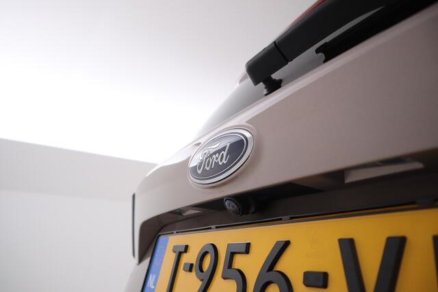 Ford KUGA 1.5 EcoBoost Vignale Leer, Stoelverwarming, Automaat, Camera