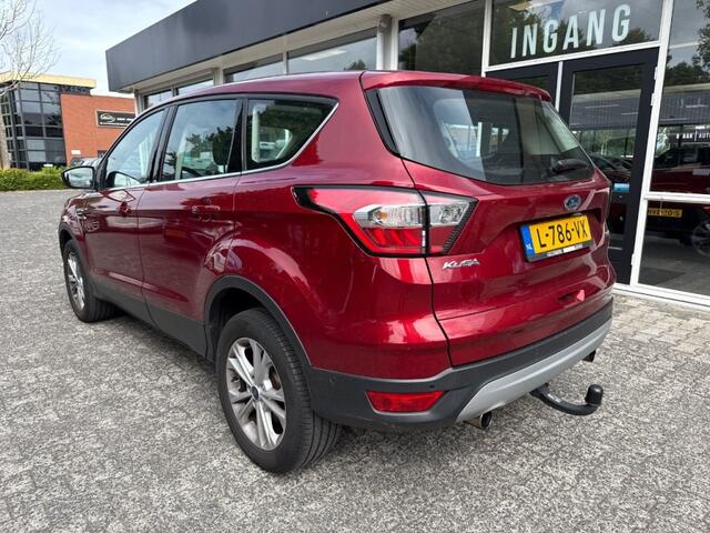 Ford KUGA 1.5 EcoBoost Trend | trekhaak: 2000kg trekgewicht! | winterwiele