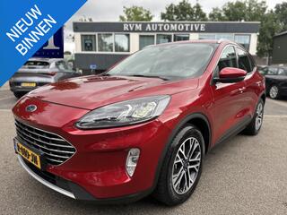 ford-kuga-2.5-titanium-x-phev-plug-